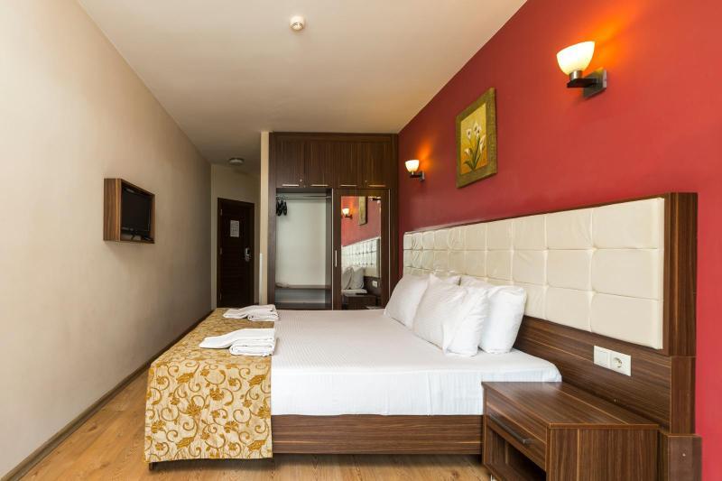 Niss Lara 3* Antalya