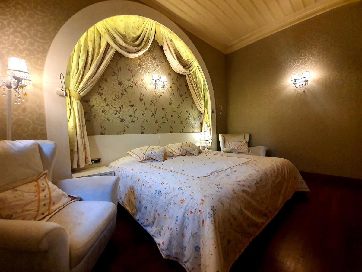 Eski Masal - Special Class Hotel